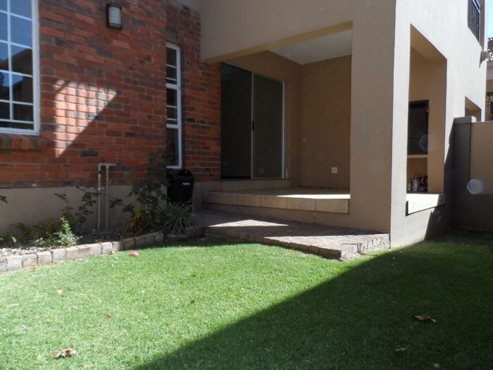 Rynfield Townhouse For Sale: Private garden, covered patio, secure complex, ideal for investors.