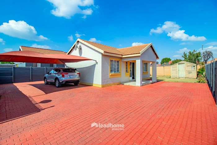 For Sale: 3-Bedroom House in The Orchards with private patio and secure estate.