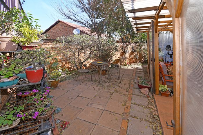 For Sale: Klopperpark Townhouse with 2 beds, secure parking, and garden.