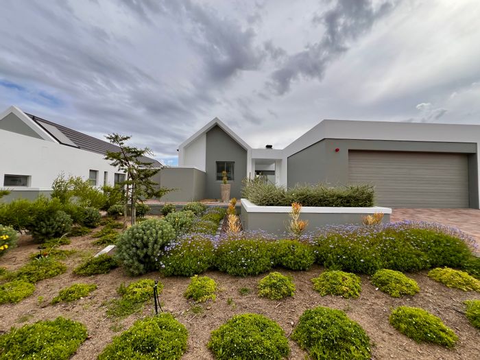 For Sale: 2-Bedroom House in Langebaan Country Estate with study and double garage.