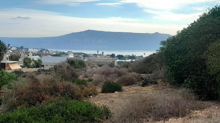 Vacant Land Residential For Sale in Myburgh Park with Lagoon Views and Greenbelt Access.