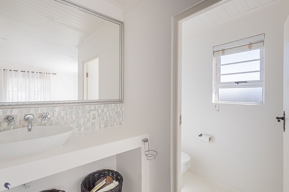 Downstairs Bedroom 4 Bathroom