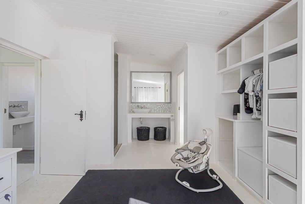 Downstairs Bedroom 4