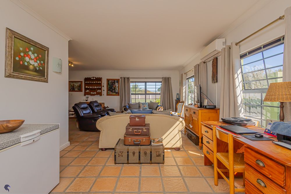 Living Area (Downstairs)