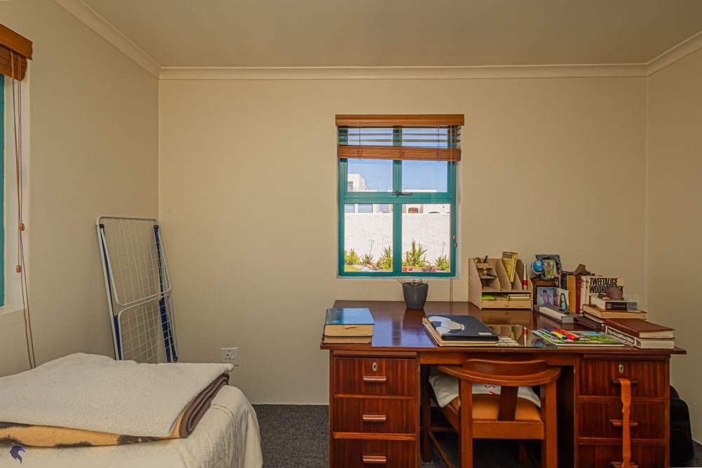 Study / 5th Bedroom (Downstairs)