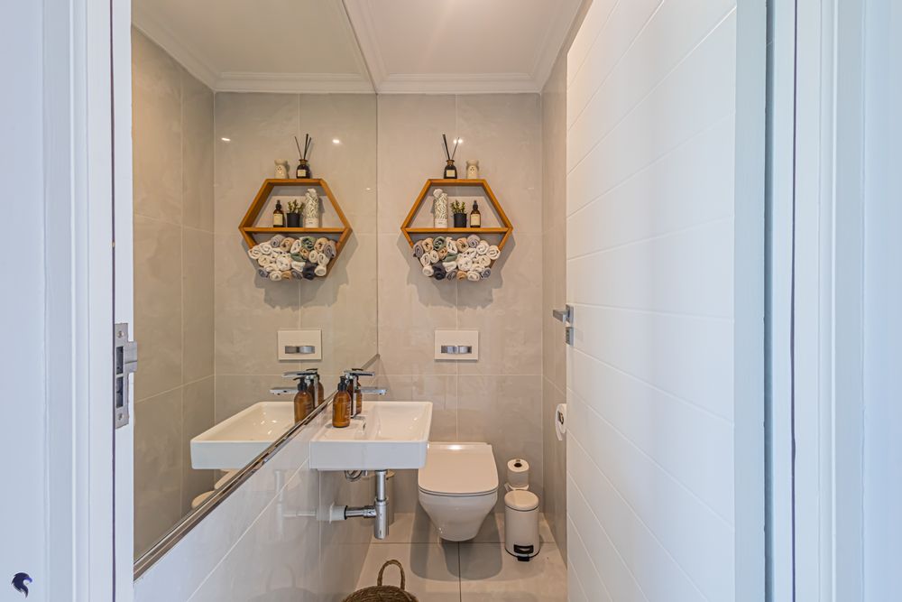 Guest Toilet Downstairs