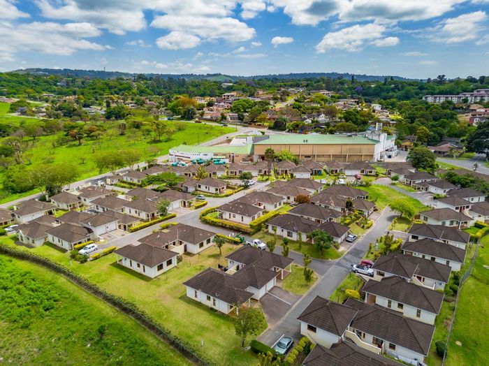 3-Bedroom Townhouse To Rent in Caversham Glen with secure complex and private garden.