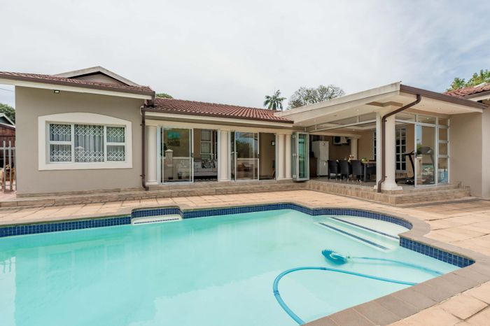 For Sale: House in Ashley with pool, flat, and spacious outdoor entertainment area.