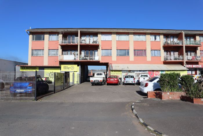 2-Bedroom Apartment in New Germany To Rent with Balcony and Secure Parking.