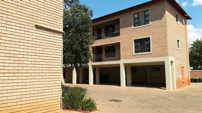 For Sale: 1-Bedroom Apartment in Potchefstroom Central, near NWU, secure complex.