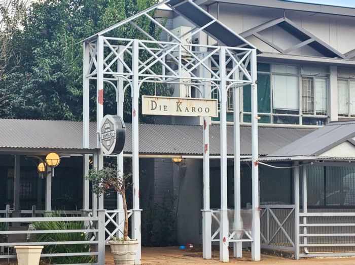 Die Bult Apartment For Sale: 1 Bedroom, near NWU, convenient amenities, 58 m².