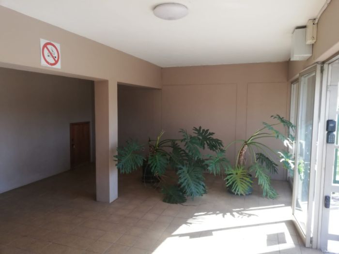 For Sale: Secure 2-bedroom apartment in Baillie Park with open plan living.