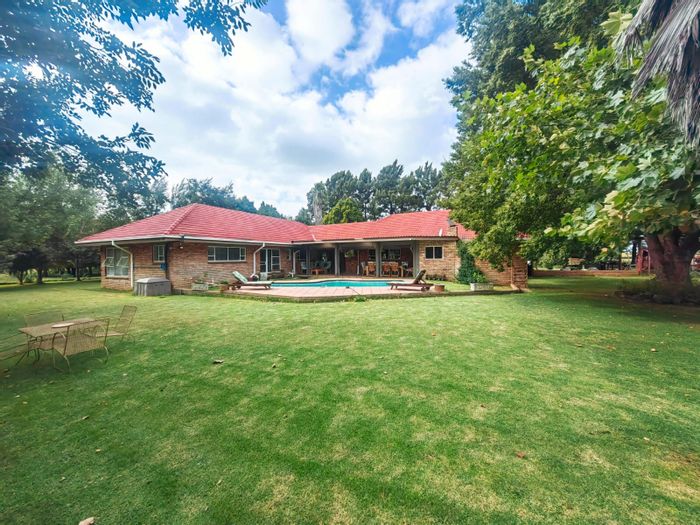 Harpington AH Farm For Sale: 4 beds, pool, irrigation, 8.7 hectares of potential.