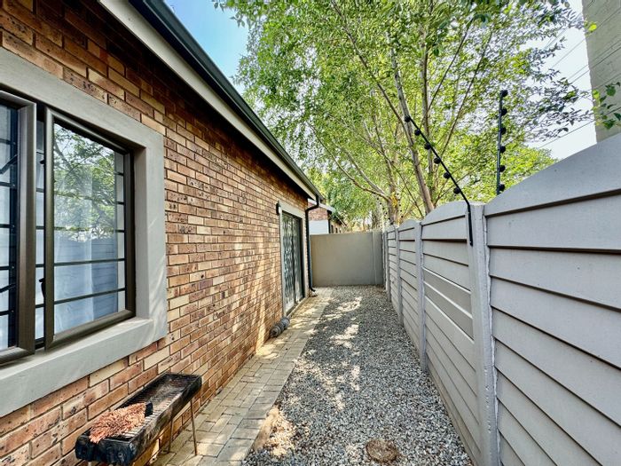3 Bedroom Townhouse For Sale in Potchefstroom Central, secure complex with garden.