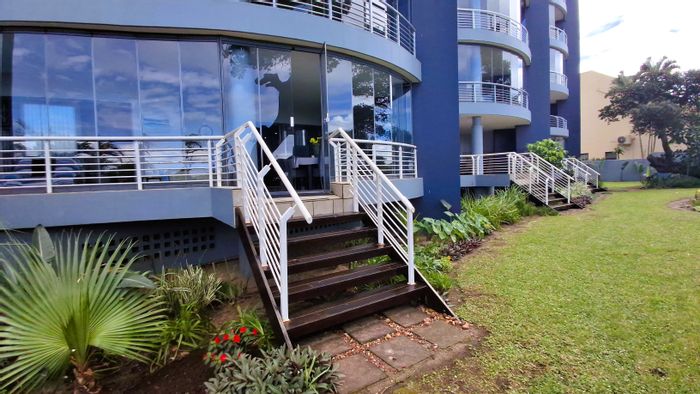 For Sale: 4-Bedroom Apartment in Margate Central with beach access and parking.