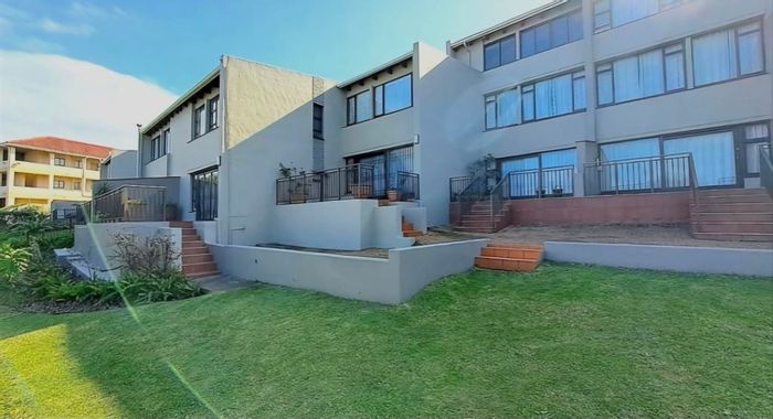 Ramsgate Townhouse For Sale: Beach access, communal gardens, secure complex, versatile loft.