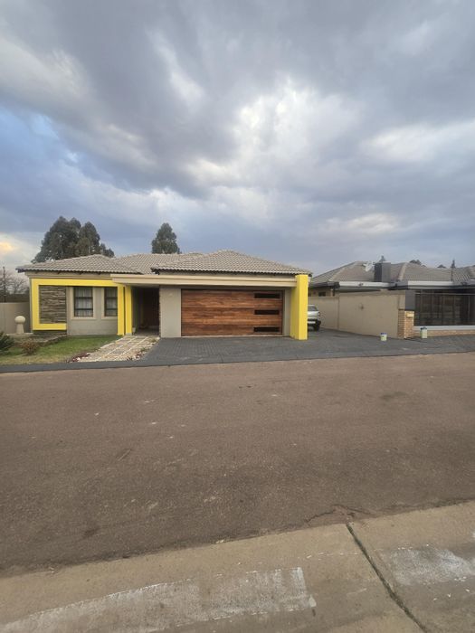 For Sale: House in Rayton Central with 3 bedrooms, double garage, secure estate.