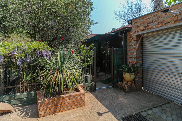 3-Bedroom House with Jacuzzi, Flatlet & Garden – For Sale in Boksburg Central