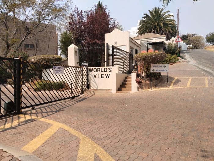 Northcliff Townhouse For Sale: 2 beds, panoramic views, covered veranda, garden.