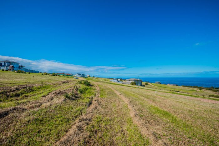 Vacant Land Residential For Sale in Le Grand with sea views and development potential.