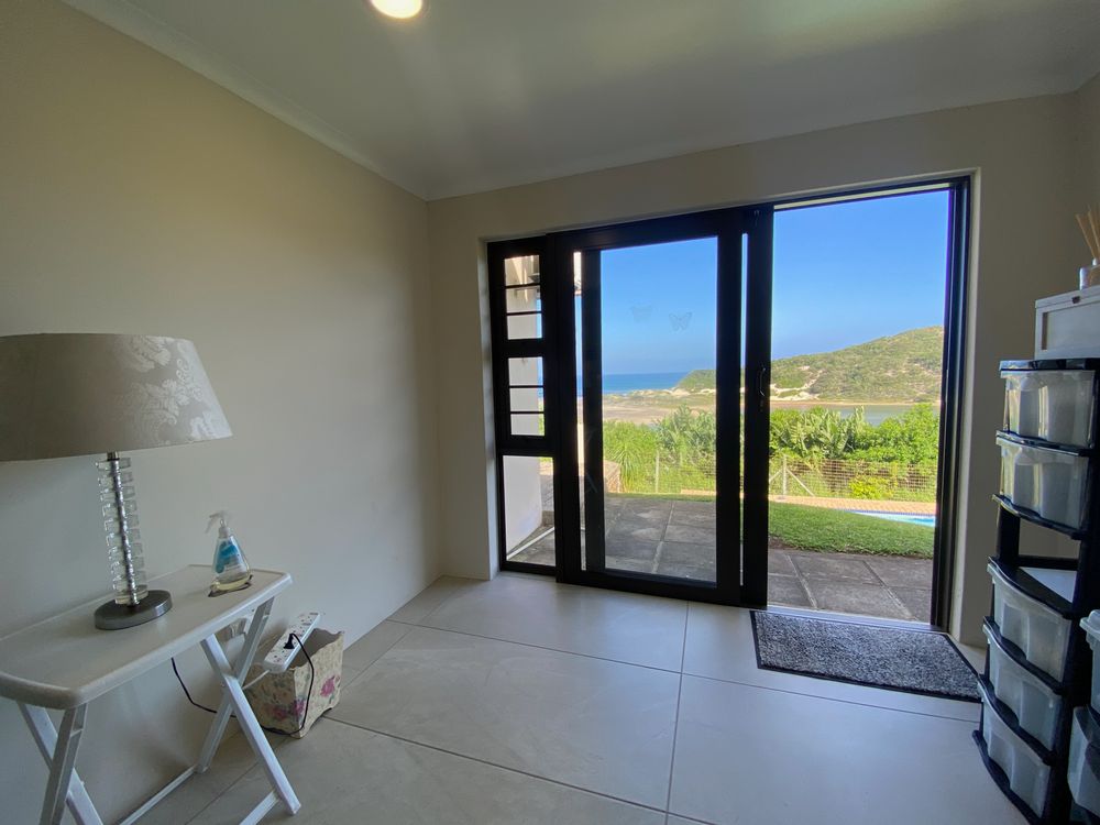 Closed in balcony of bedroom 3