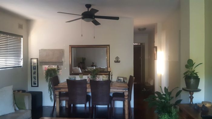 Glenwood Apartment For Sale: 2.5 bedrooms, prepaid electricity, garage, great investment!