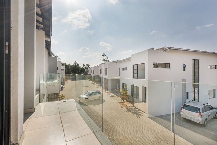 2-Bedroom Apartment To Rent in Strathavon with secure parking and garden access.