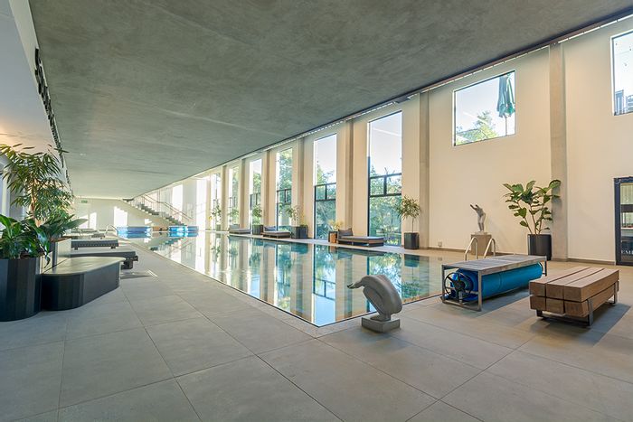 For Sale: Apartment in Hyde Park with fitness center, pools, and private cinema.