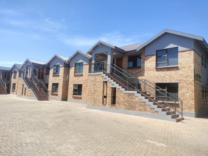 For Sale: Apartment in Willows with 28 bedrooms, CCTV, and expansion potential.