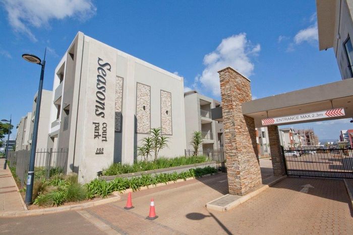 For Sale: 3-Bedroom Apartment in Umhlanga Ridge with Pool, Gym, and Security.