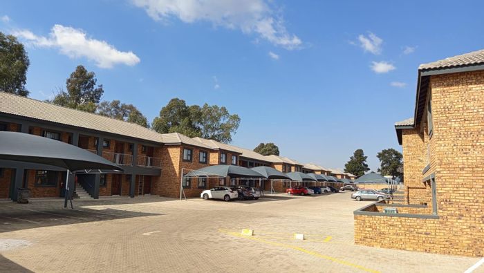 2-Bedroom Apartment To Rent in Rynfield AH with 24/7 security and parking.
