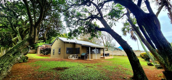 Southport House For Sale: 3 Bedrooms, Beach Proximity, Open Plan Living, Carport.