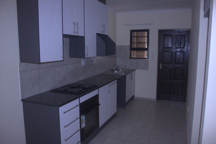 Rynfield AH Apartment To Rent: 2-bed, pet-friendly, prepaid utilities, secure parking.