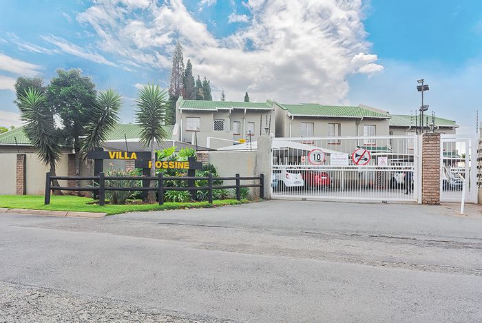 2-Bedroom Apartment To Rent in Witfield - Secure complex, close to amenities.