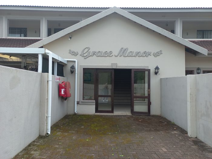 Glenmore Apartment For Sale: 2 beds, pool, braai area, lock-up-and-go lifestyle.