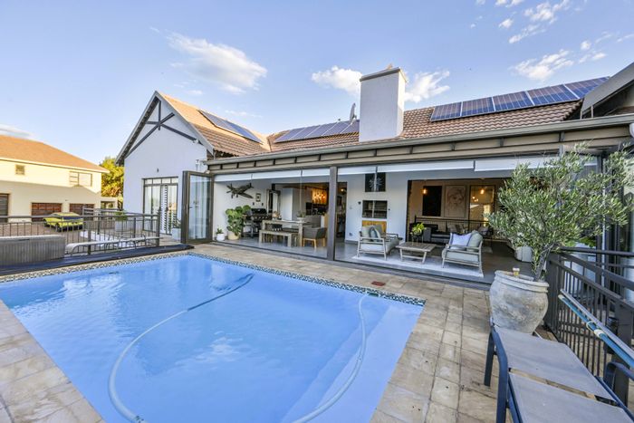 For Sale: House in Woodland Hills Wildlife Estate with pool, gym, and flatlet.