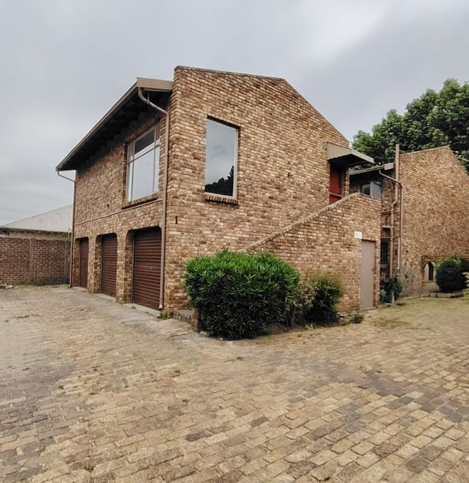1-Bedroom Apartment For Sale in Boksburg Central with Garage and Secure Complex.