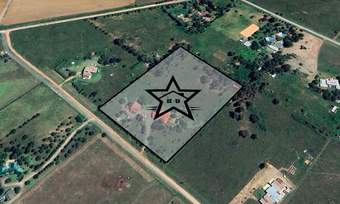 For Sale: House in Drumblade AH with pool, stables, and guest cottage.