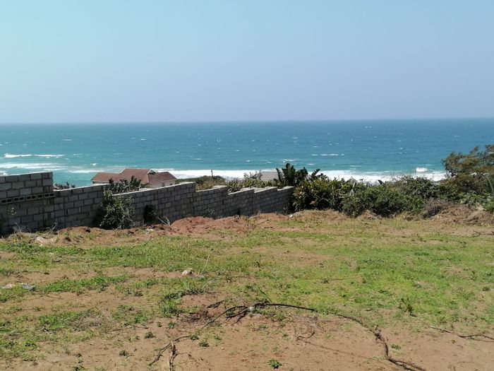 Vacant Land Residential For Sale in Catalina Bay: 1,592m2 with sea views.