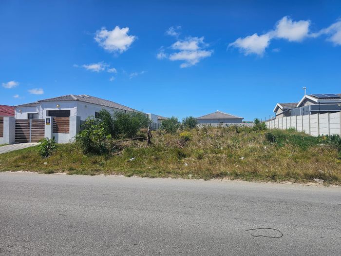 Vacant Land Residential for Sale in Fairview - 437m2, close to amenities.
