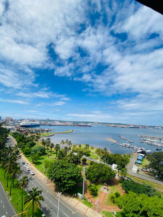 1.5-Bedroom Apartment To Rent in Durban Central with Prepaid Electricity, Secure Environment.