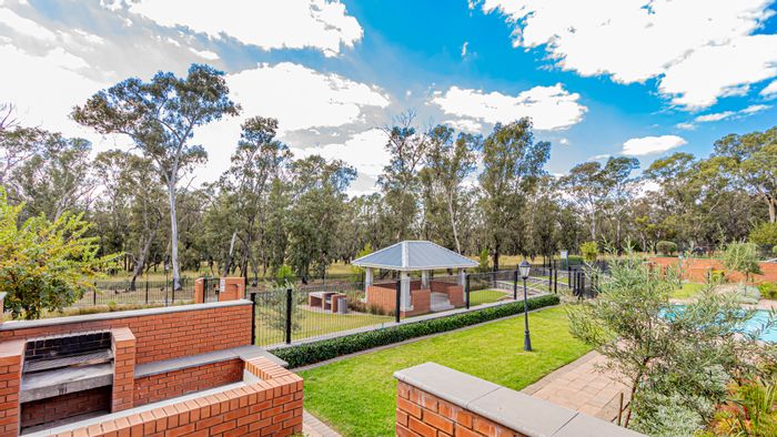 For Sale: 1-Bedroom Apartment in Modderfontein with Nature Reserve Access and Amenities.