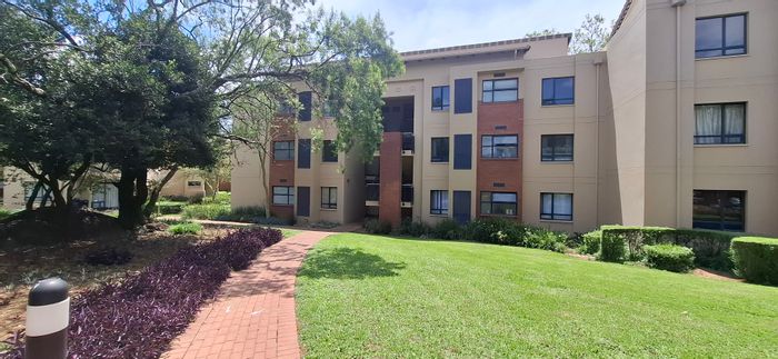 For Sale: 1-Bedroom Apartment in Jackal Creek Golf Estate with great amenities.