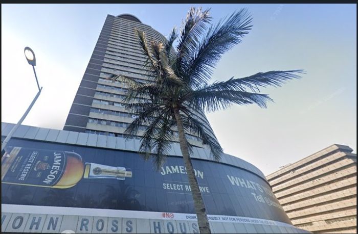 Apartment To Rent in Durban Central with harbour views, 24-hour security, and amenities.