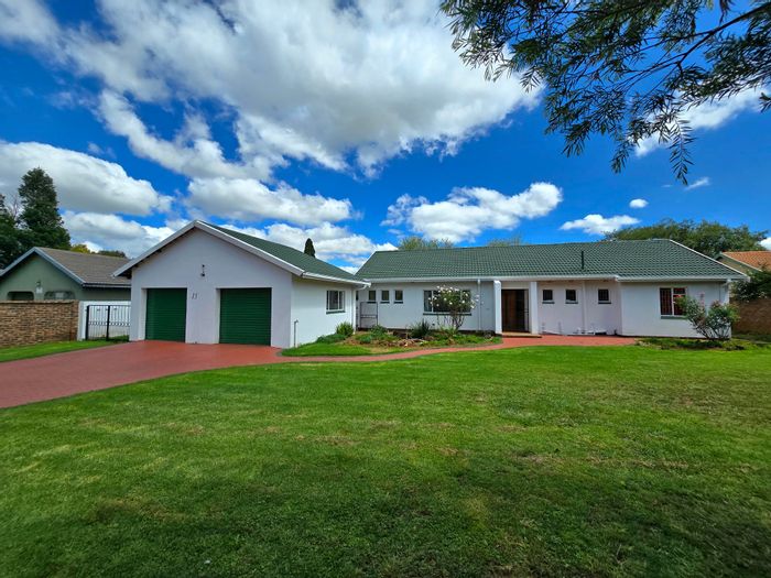 Dennesig House For Sale: Open plan living, studio unit, double garage, spacious erf.