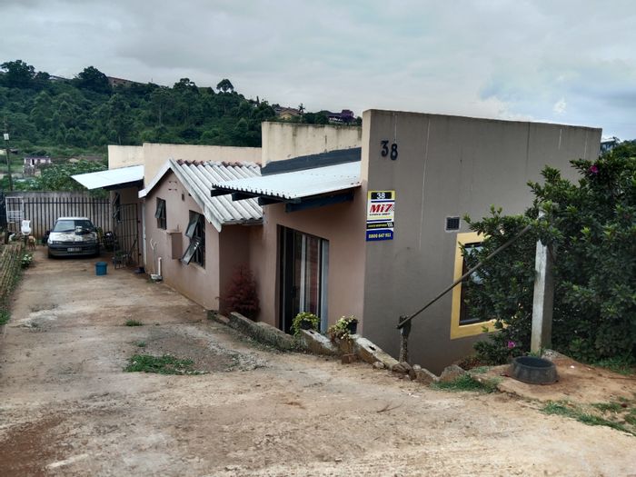 Northdale House For Sale: 3 bedrooms, en-suite, fenced garden, close to amenities.