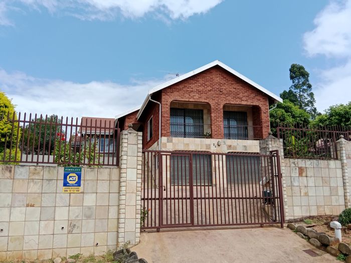 Northdale House For Sale: 3 bedrooms, gourmet kitchen, spacious yard, 2 parking.