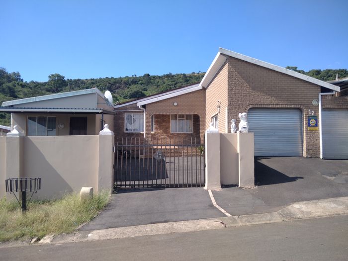 Northdale House For Sale: 4 Bedrooms, Granny Cottage, Double Garage, Rainwater Tank.
