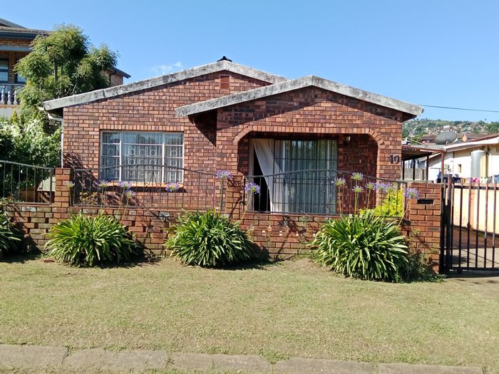 Raisethorpe House For Sale: 2 beds, flatlet, close to schools and amenities.