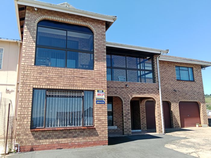 Northdale House For Sale: 5 beds, flatlet, double garage, open living spaces.